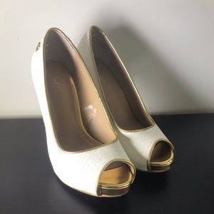 Size 7 - White and Gold Thalia Sodi Pumps